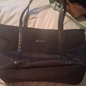 Chicecos Classic Black Tote Bag
